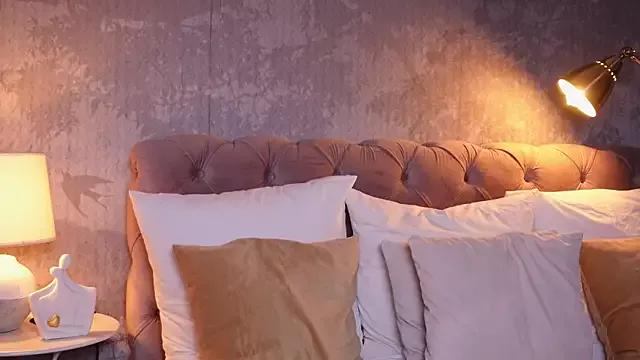 Try our streaming cams variety and talk on a personal level with our adorable girls streamers, showing off their bountiful shapes and dildos.