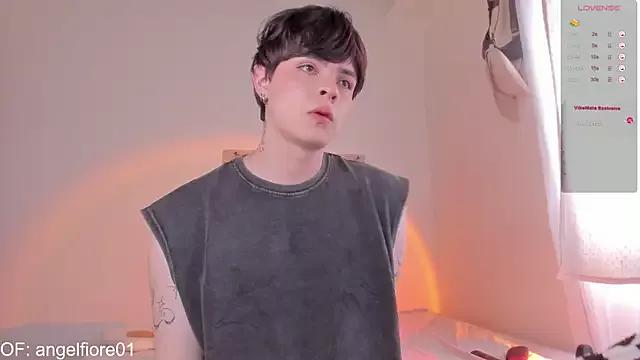 Try our streaming cams variety and talk on a personal level with our adorable girls streamers, showing off their bountiful shapes and dildos.