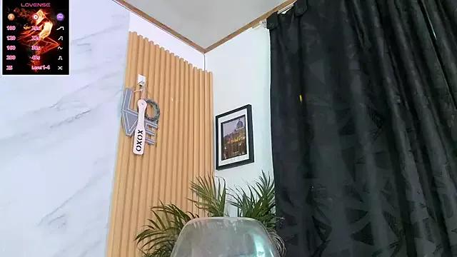 angeli_sexi from StripChat is Freechat