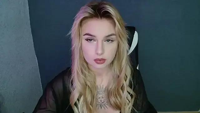 AngelicaHollywood from StripChat is Freechat