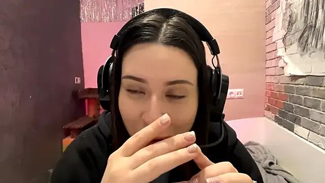 Try our streaming cams variety and talk on a personal level with our adorable girls streamers, showing off their bountiful shapes and dildos.