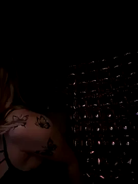 AngellnSilk from StripChat is Freechat