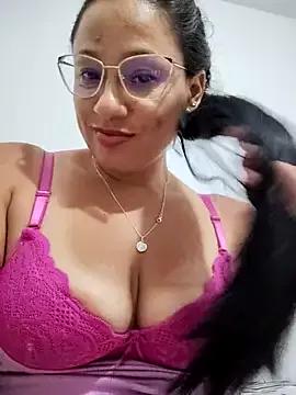 Angels_tomsop from StripChat is Freechat