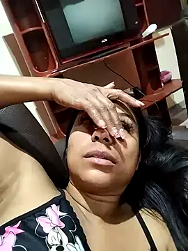 AnggelicaSwan21 on StripChat 