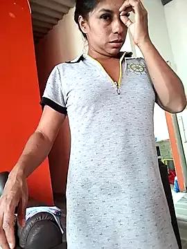AnggelicaSwan21 from StripChat