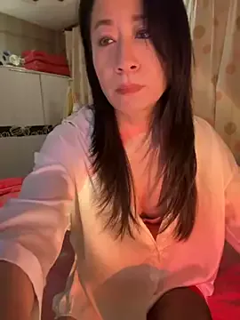 aniani11 on StripChat 