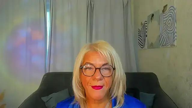 AnittaHarris from StripChat