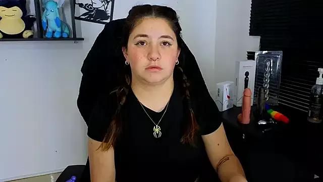 ann_bronw from StripChat