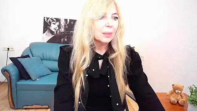 Anna_Diax from StripChat