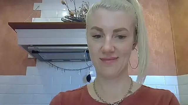 anna_shark77 from StripChat