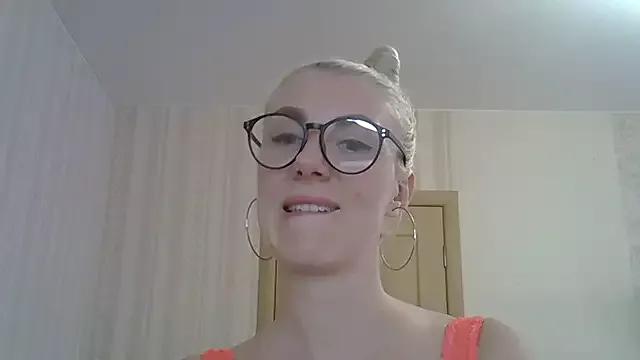 anna_shark77 from StripChat
