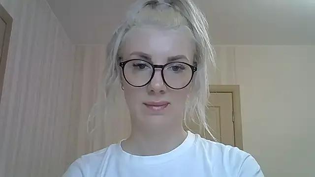 anna_shark77 from StripChat