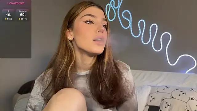 Try our streaming cams variety and talk on a personal level with our adorable girls streamers, showing off their bountiful shapes and dildos.