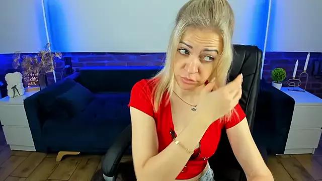 Anna_Snows from StripChat is Freechat