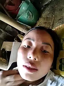 Annaacutee from StripChat
