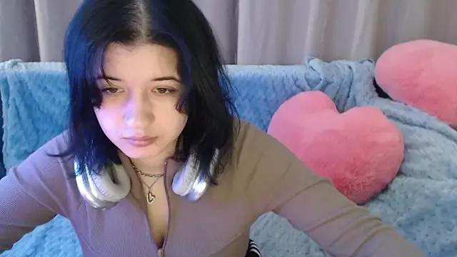 Annabella445 from StripChat