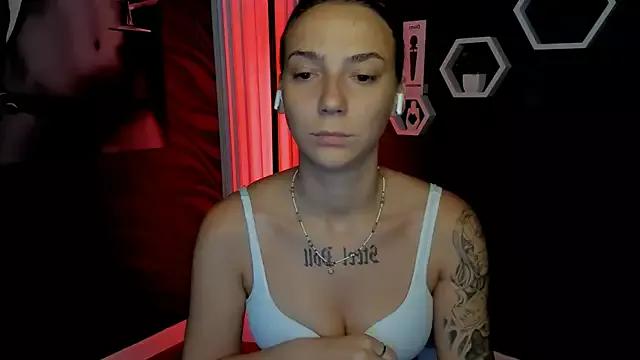 Try our streaming cams variety and talk on a personal level with our adorable girls streamers, showing off their bountiful shapes and dildos.