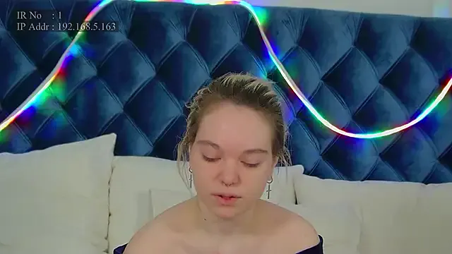 AnnaDelon from StripChat is Freechat