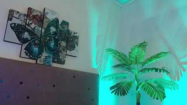 AnnaliOlsenX from StripChat