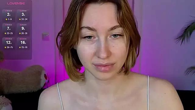 AnnaPeachy from StripChat