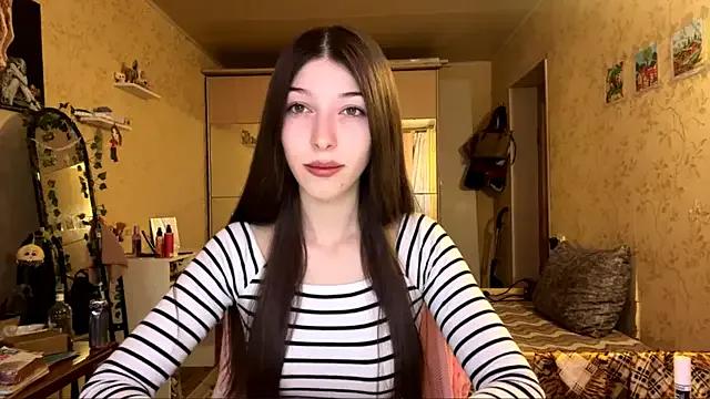 AnnaQuteshow from StripChat