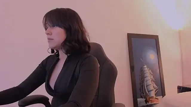 AnnaraLein on StripChat 