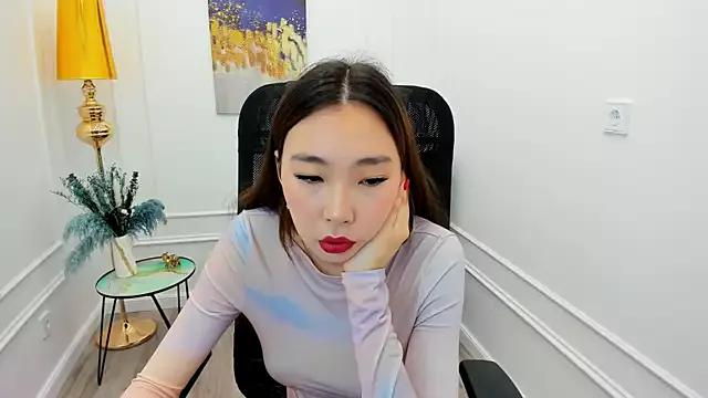 AnnaReyla from StripChat