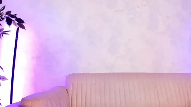 AnnaTylor on StripChat 