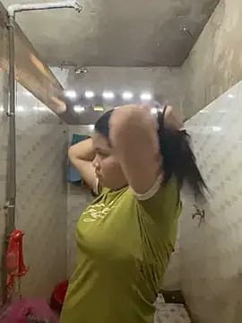 anne_baby2k on StripChat 