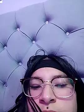 Anne_Mia from StripChat is Freechat
