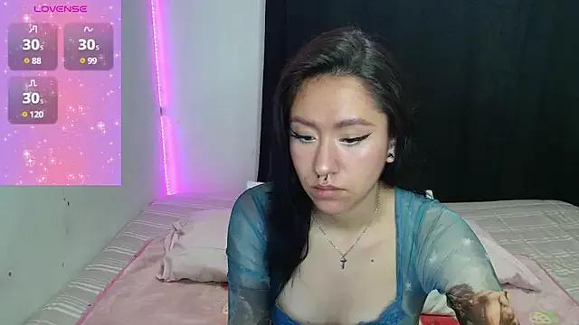 Try our streaming cams variety and talk on a personal level with our adorable girls streamers, showing off their bountiful shapes and dildos.