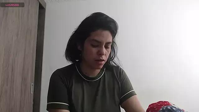 Anne_purple from StripChat