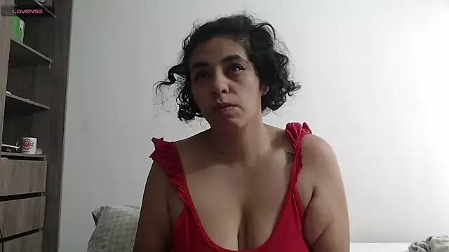 Anne_purple from StripChat
