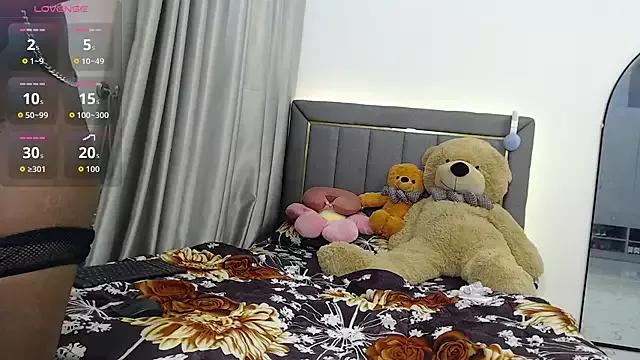 Try our streaming cams variety and talk on a personal level with our adorable girls streamers, showing off their bountiful shapes and dildos.