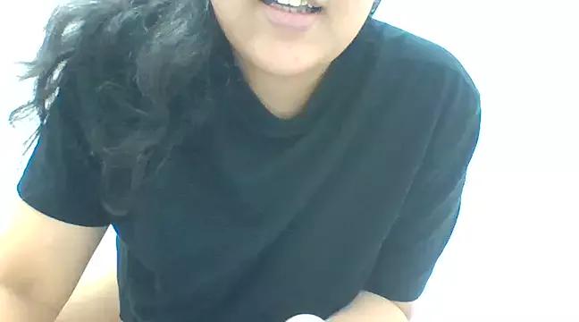Annerae from StripChat