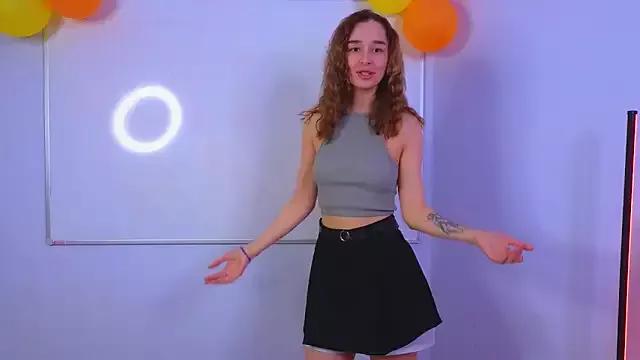 AnneStewart from StripChat is Freechat