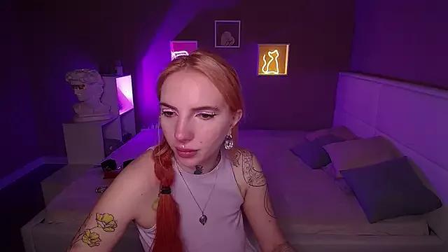 AnneTenet from StripChat