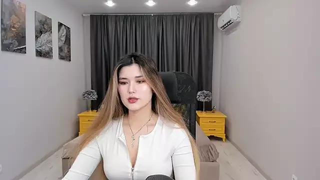 AnneTLi from StripChat