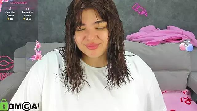 Try our streaming cams variety and talk on a personal level with our adorable girls streamers, showing off their bountiful shapes and dildos.