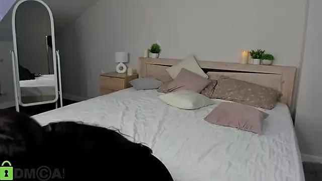 Try our streaming cams variety and talk on a personal level with our adorable girls streamers, showing off their bountiful shapes and dildos.