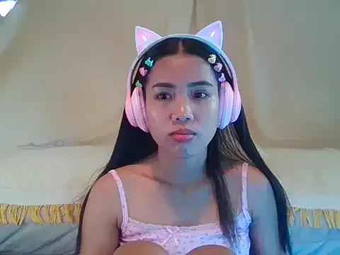 AnnewithanE from StripChat