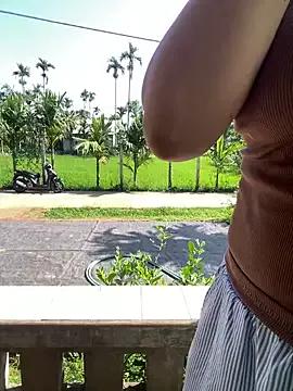 AnNhienzzxn from StripChat