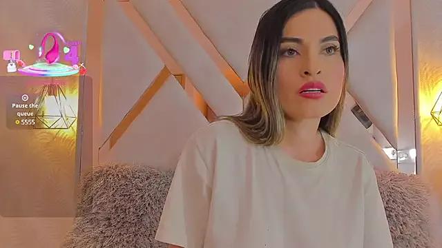 Try our streaming cams variety and talk on a personal level with our adorable girls streamers, showing off their bountiful shapes and dildos.