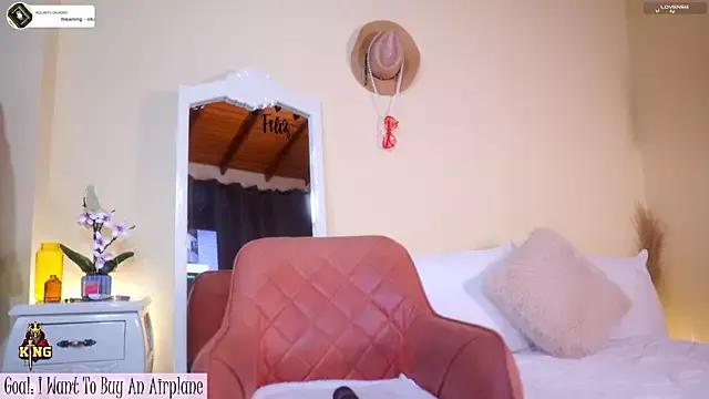 annie22love from StripChat