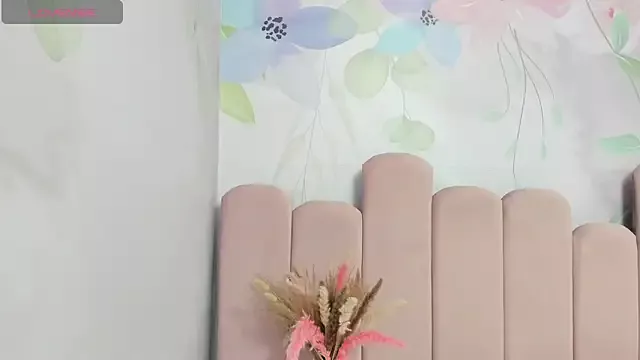 Annie_Cute18_ from StripChat