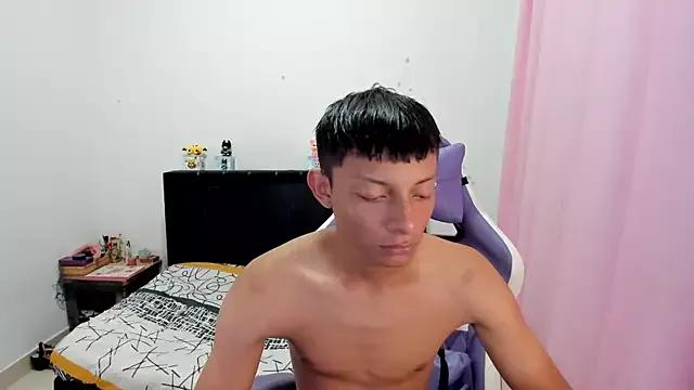 Annie_Dani420 from StripChat