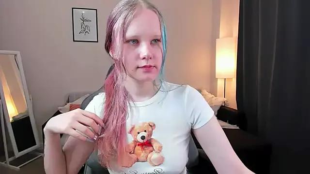 Annie_Forman from StripChat is Freechat