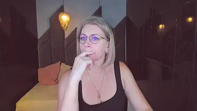 Annie_Light from StripChat