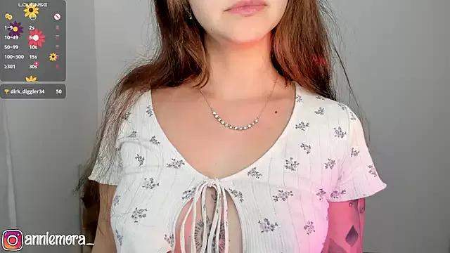 Try our streaming cams variety and talk on a personal level with our adorable girls streamers, showing off their bountiful shapes and dildos.