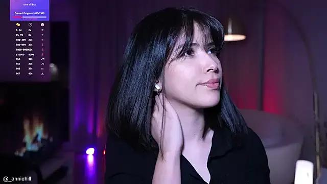 anniehillofficial from StripChat